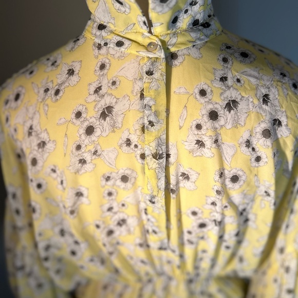 ZARA Chiffon Floral Yellow Women's Blouse with Clinched Waist Medium - Picture 8 of 10